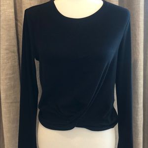 Athleta Essence twist long sleeve top